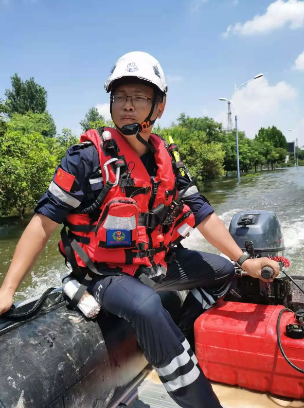 【优百特榜样】学习胡承宇同事驰援河南之大爱精神——为生命服务！